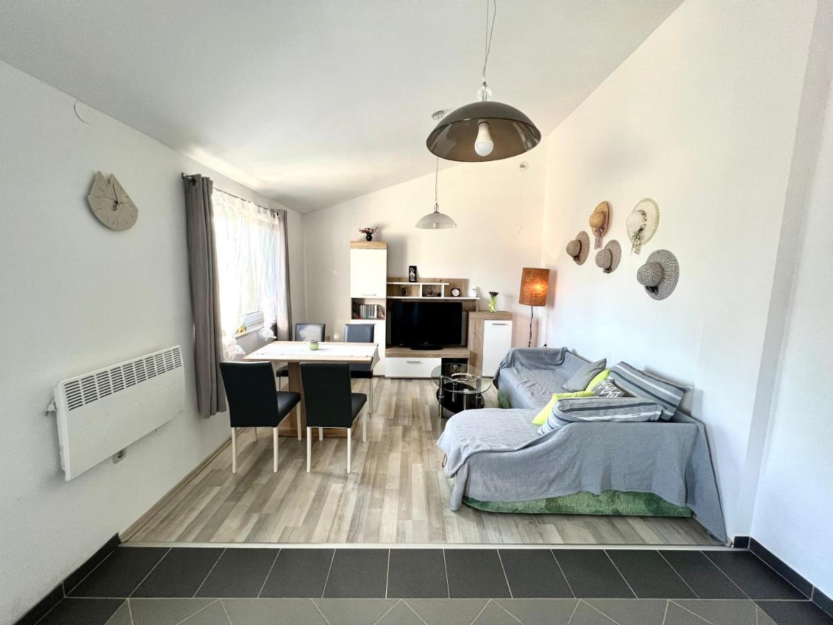 Barbariga Apartments Воднян Екстер'єр фото