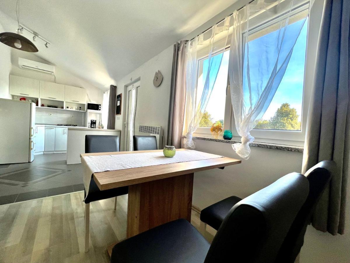 Barbariga Apartments Воднян Екстер'єр фото